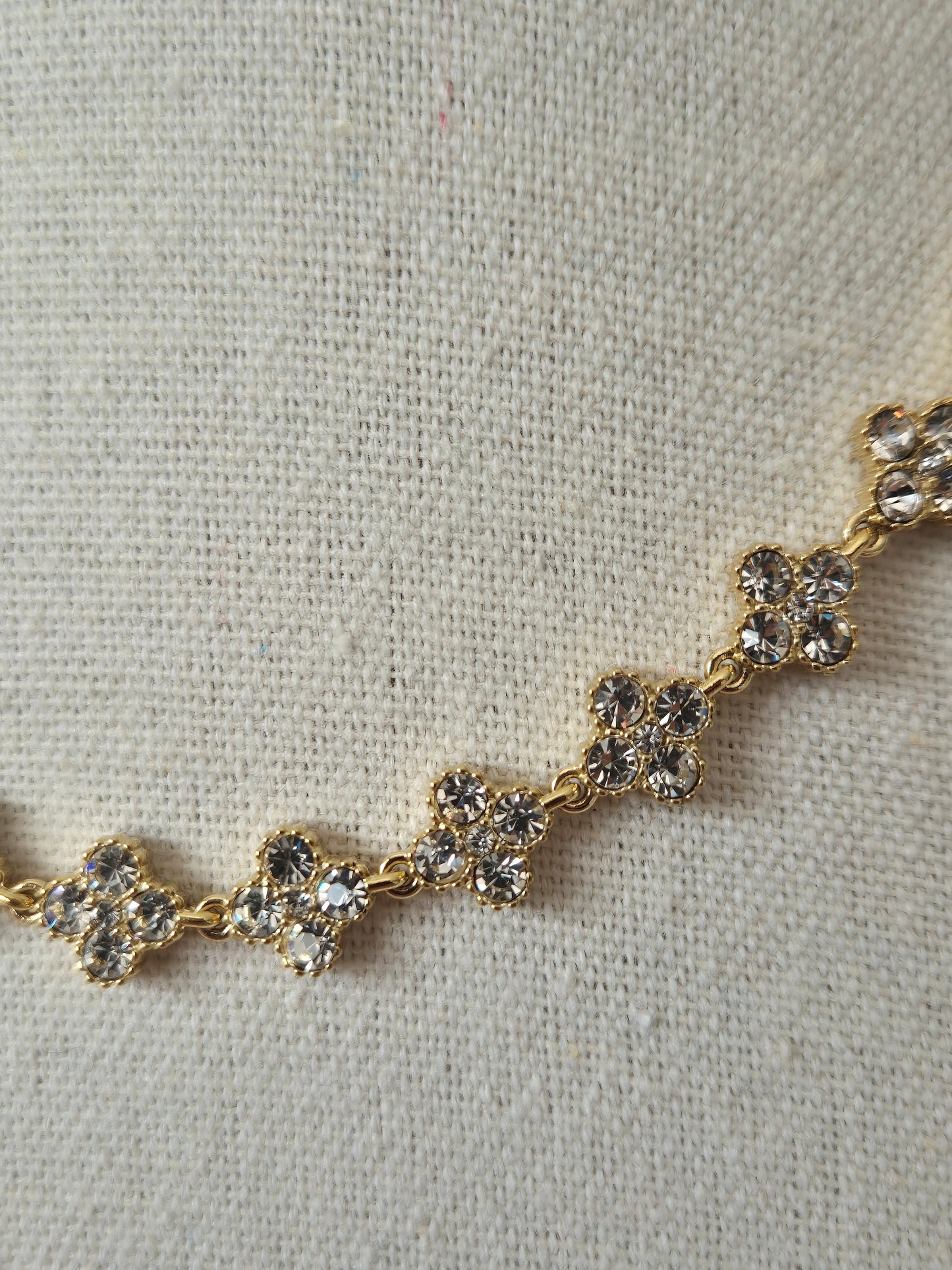 Collier EKLA